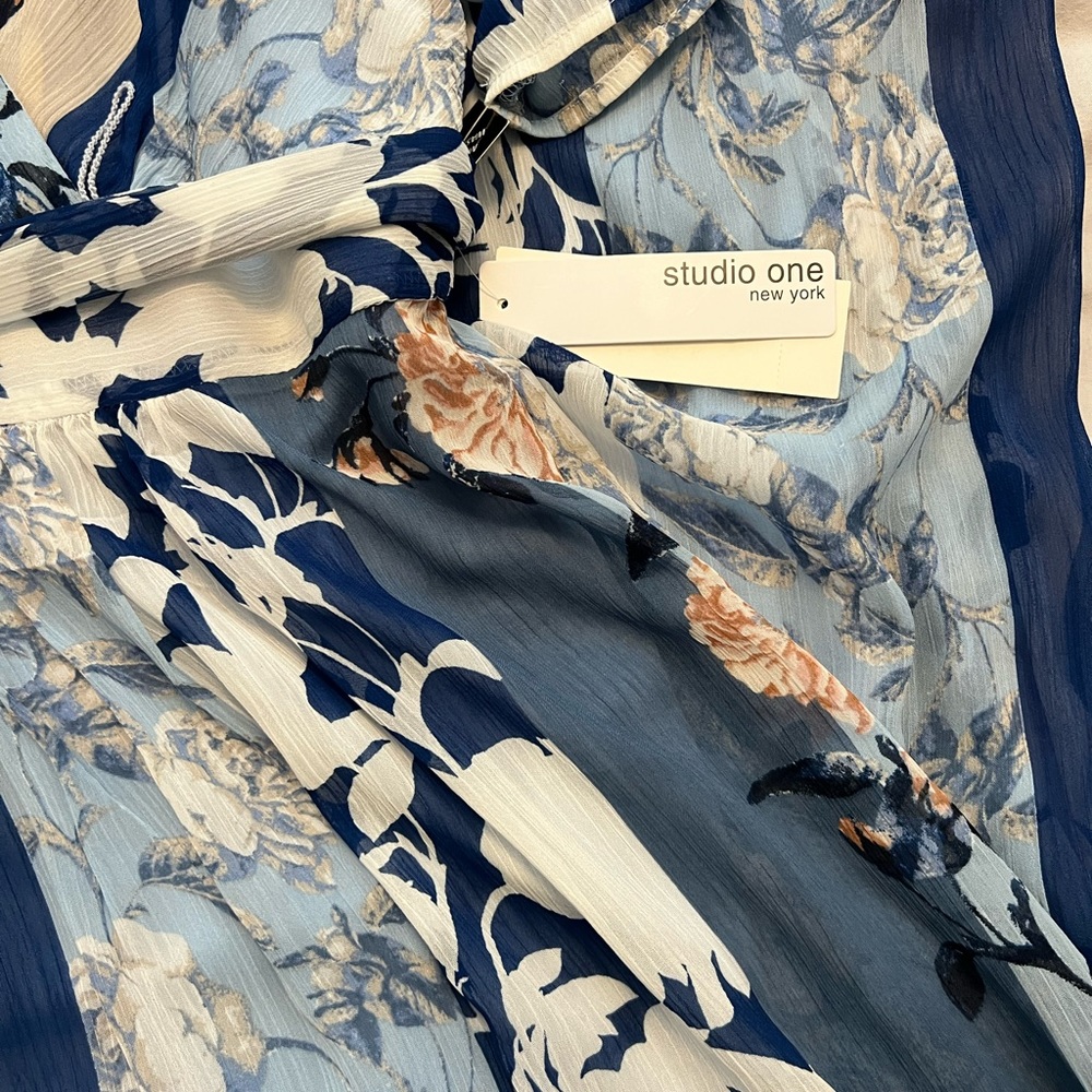 NWT Studio One New Year Dress - Multi Color Floral Size 10 Brand New, Never Worn - Picture 2 of 3